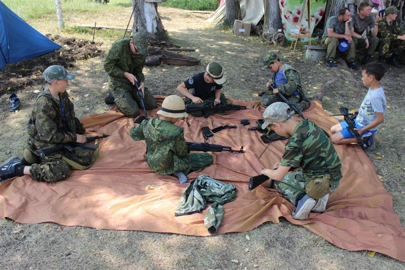 Самарские школьники стали участниками всероссийской акции «Каникулы с Росгвардией»