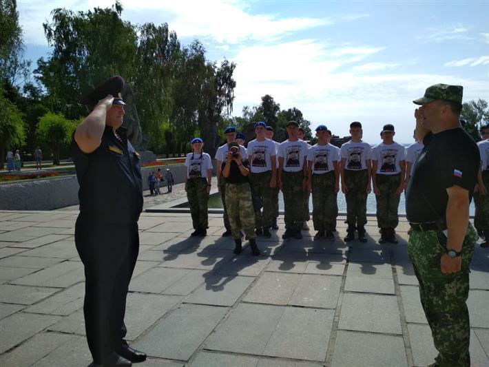В Волгограде состоялось торжественное закрытие смены военно-патриотического лагеря, организованного при участии спецназовцев Росгвардии