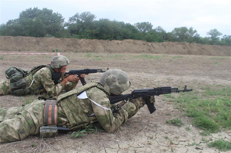 В грозненском соединении Росгвардии состоялось открытие первенства по  тактической стрельбе