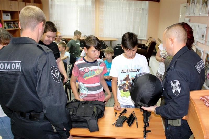 Зауральские росгвардейцы провели Урок мужества для юных земляков
