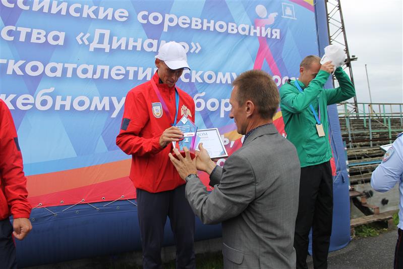 Команда Росгвардии заняла второе место на всероссийских соревнованиях общества «Динамо» по легкоатлетическому кроссу и служебному двоеборью