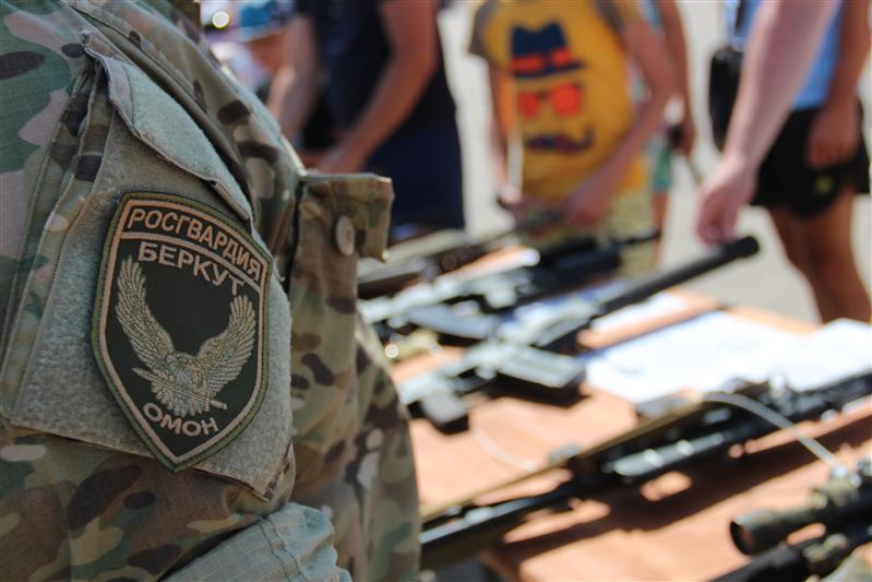В День окончания героической обороны Севастополя росгвардейцы почтили память павших защитников города (фото, видео)