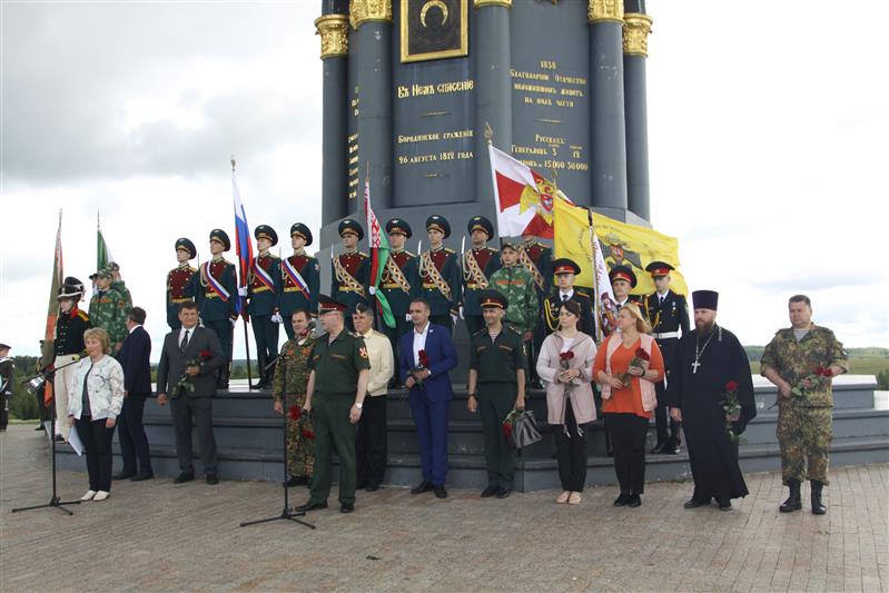 В Военно-историческом лагере «Бородино-2019» открылась смена для кадет из России и Белоруссии