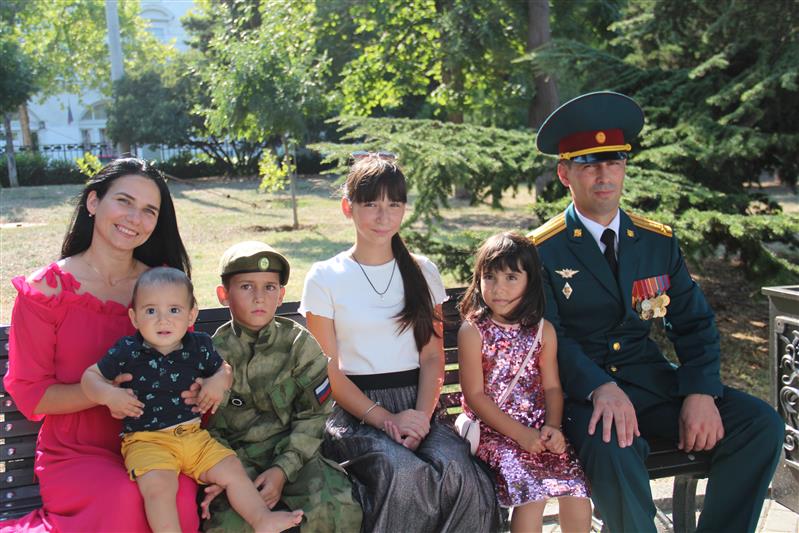 Севастопольский телеканал подготовил сюжет о многодетной семье военнослужащего Росгвардии 