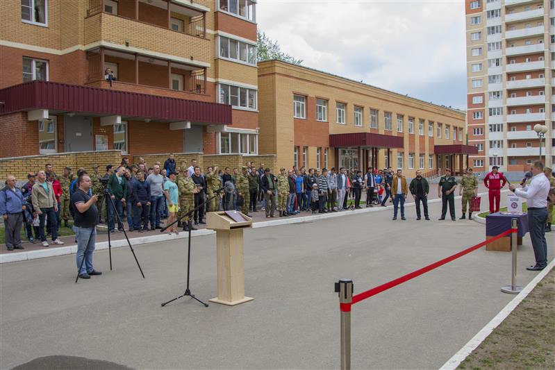 В жилом комплексе Росгвардии в Балашихе открыта новая площадка для занятий воркаутом (фото)