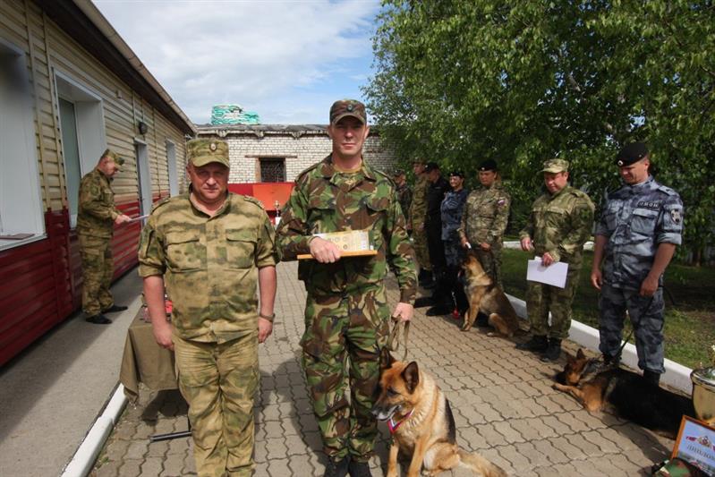В  Хабаровске состоялся чемпионат Восточного округа Росгвардии по многоборью кинологов 