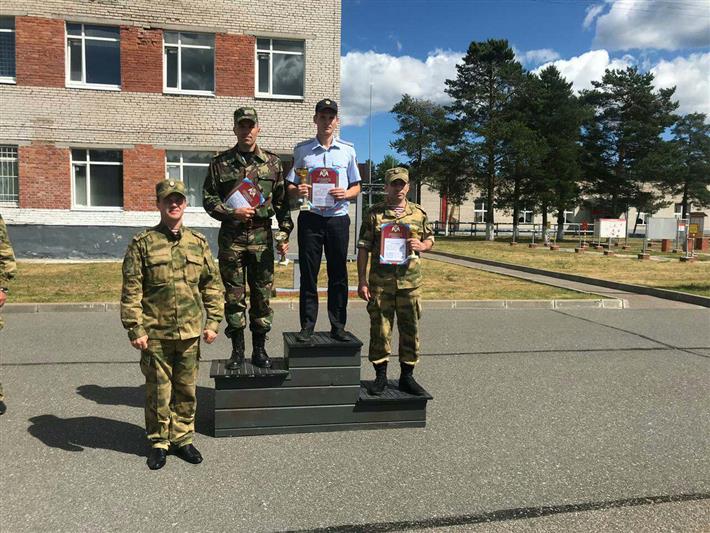 В Ленобласти прошли чемпионаты Северо-Западного округа Росгвардии по служебному биатлону и легкоатлетическому кроссу