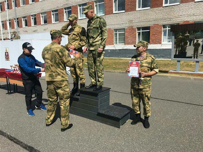В Ленобласти прошли чемпионаты Северо-Западного округа Росгвардии по служебному биатлону и легкоатлетическому кроссу