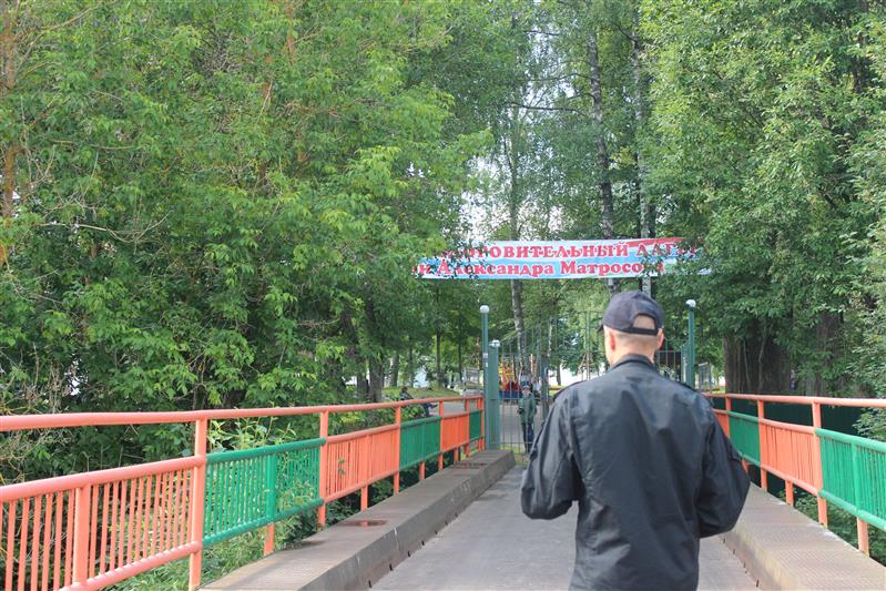 В рамках акции «Каникулы с Росгвардией» сотрудники рыбинского ОМОН провели занятия в детском оздоровительном лагере им. Александра Матросова
