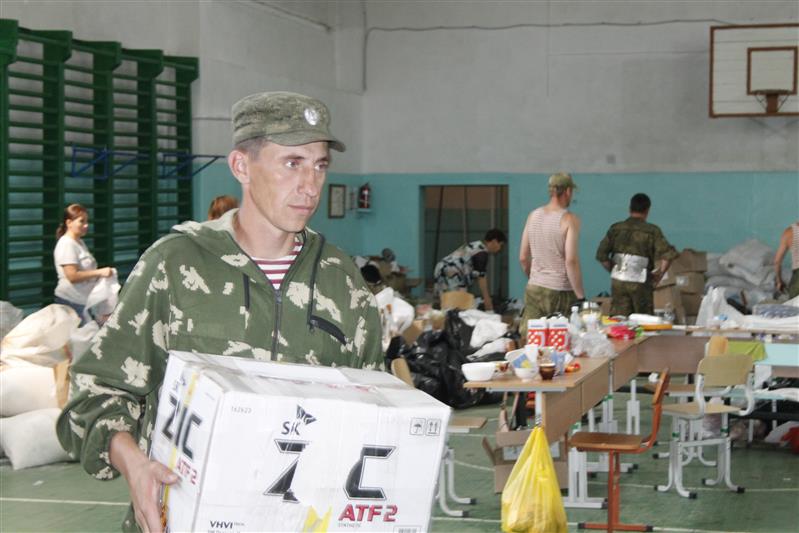 Мобильные группы психологов Росгвардии помогают пострадавшим от паводка малоподвижным гражданам