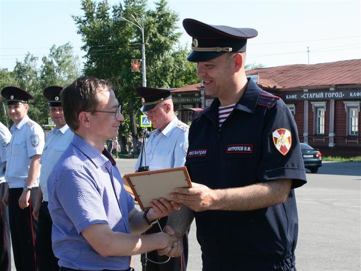 В Алтайском крае наградили журналистов, активно освещающих в СМИ деятельность правоохранительных органов 