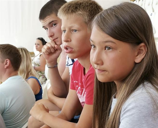 Росгвардия организовала для детей из Иркутской области поход в дельфинарий Анапы