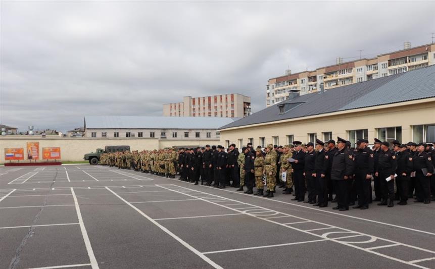 В Северо-Западном округе Росгвардии начался летний период обучения