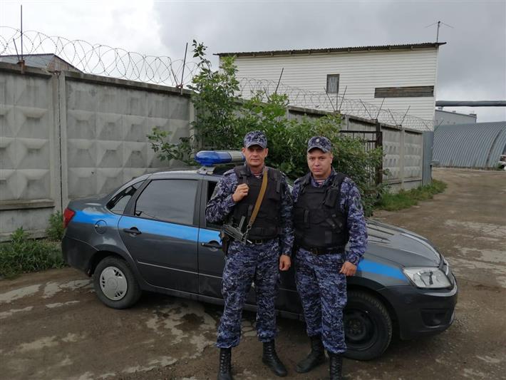 В Москве сотрудники Росгвардии пресекли попытку угона охраняемого автомобиля