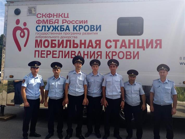 Ставропольские росгвардейцы поддержали ежегодную акцию Службы крови России – «Донор в погонах»