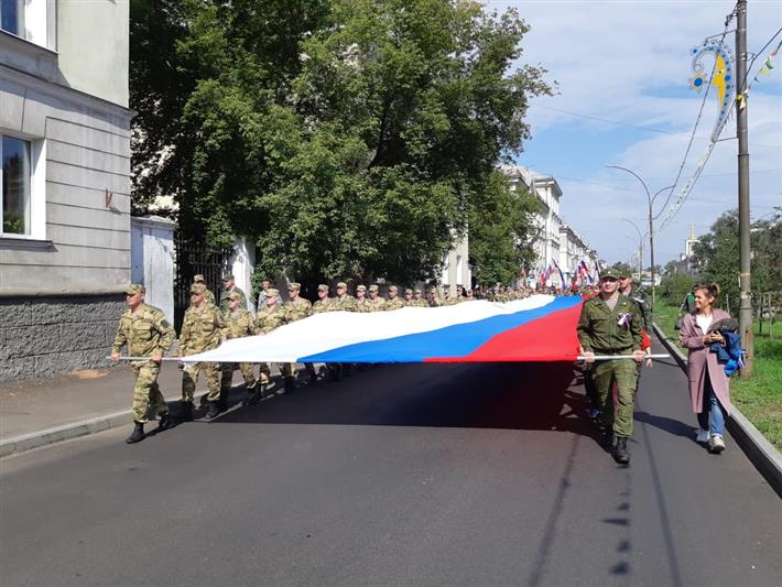 Росгвардейцы Сибирского округа приняли участие в торжественных мероприятиях, посвящённых Государственному флагу России