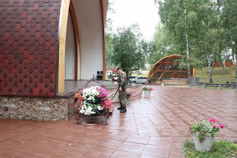 Томские росгвардейцы обеспечивают правопорядок во время проведения фестиваля «Праздник топора»