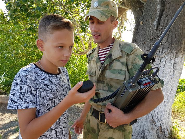 Астраханские росгвардейцы провели мероприятие акции «Каникулы с Росгвардией» для юнармейцев