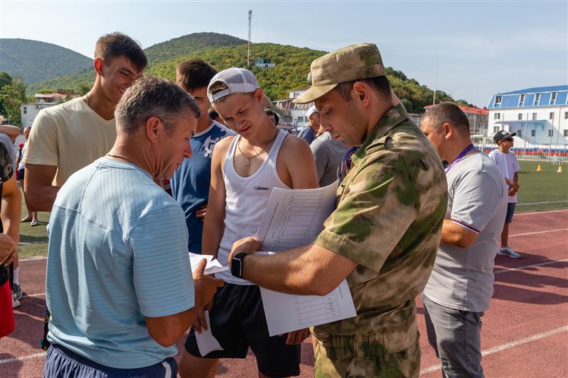 В Анапе прошли мероприятия акции «Каникулы с Росгвардией» (фото, видео)