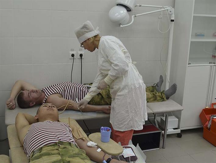 Военнослужащие Росгвардии приняли участие в акции добровольной сдачи крови в Кузбассе