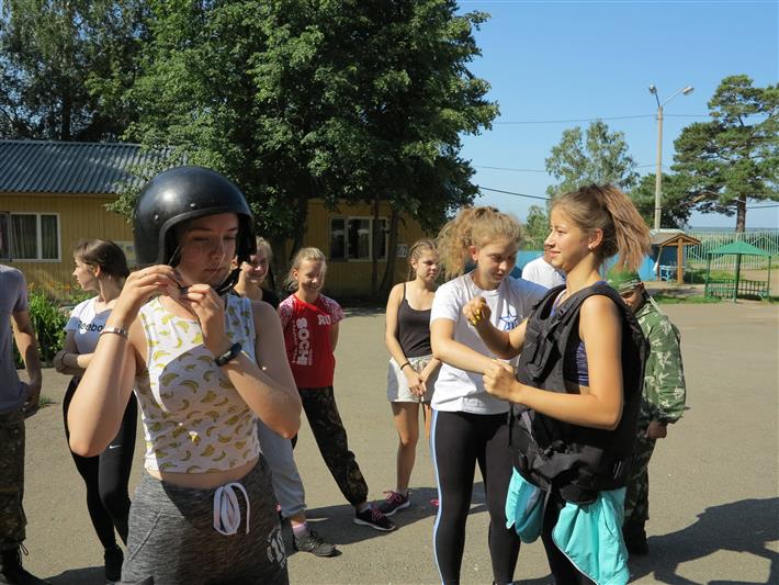 Томские росгвардейцы и представители общественной организации «Сыны Отечества» провели для детей военно-патриотическое мероприятие