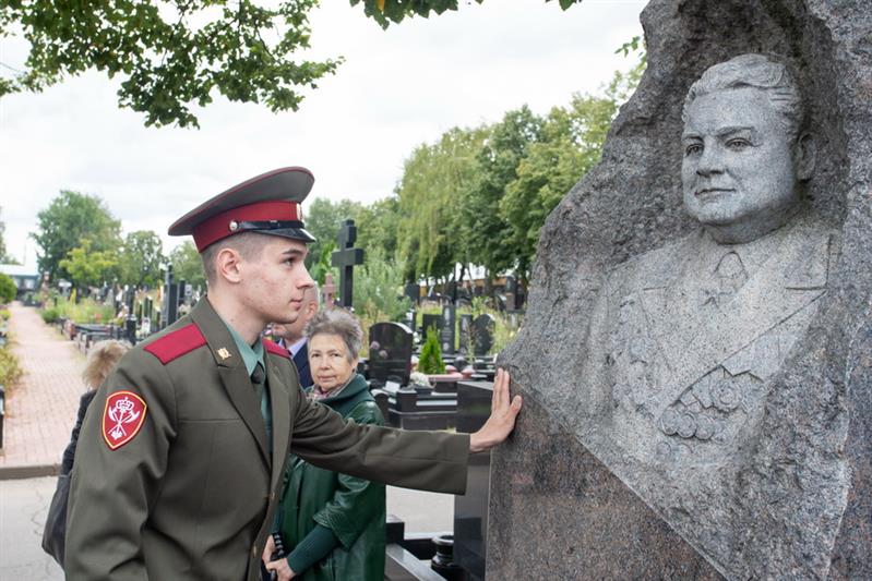 Ветераны и военнослужащие войск правопорядка  почтили память генерала армии Яковлева