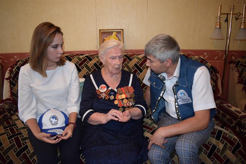 В Дагестане росгвардейцы навестили ветерана Великой Отечественной войны