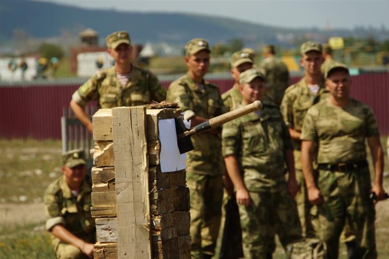 В Объединенной группировке войск (сил) по проведению контртеррористических операций на территории Северо-Кавказского региона прошел триатлон подразделений специального назначения