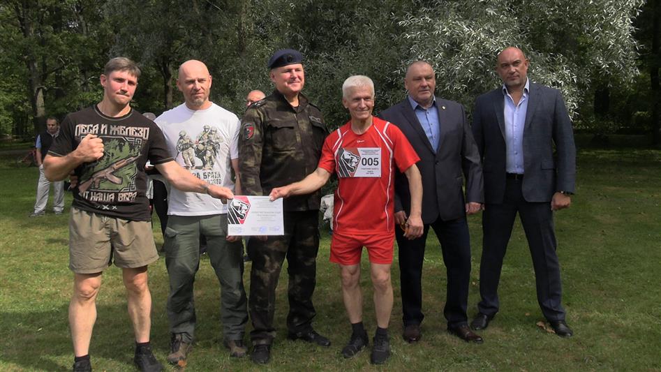 В Санкт-Петербурге состоялся легкоатлетический забег в поддержку проведения II Турнира по армейскому рукопашному бою памяти Героя России сотрудника СОБР «Гранит» Владимира Усачёва (фото, видео)