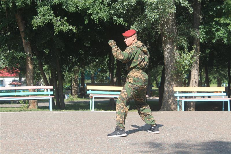 В Оренбурге продолжаются мероприятия акции «Каникулы с Росгвардией» 
