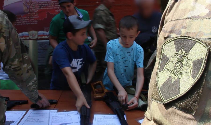 Владикавказский ОМОН открыл свои двери для юных жителей региона 