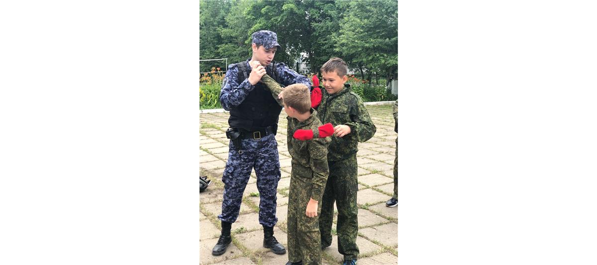 В Подмосковье продолжается акция «Каникулы с Росгвардией»  