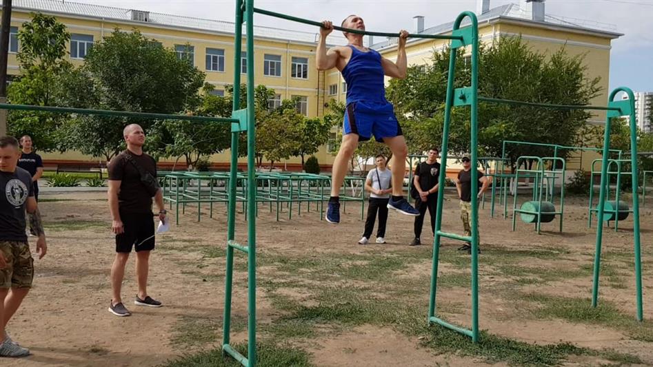 В всероссийский День физкультурника астраханские росгвардейцы провели спортивный праздник