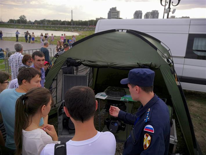 Росгвардия приняла участие в авиационном празднике в Казани