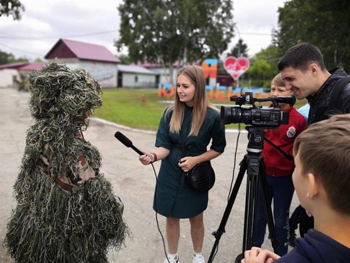 Сахалинские росгвардейцы провели профилактическую акцию для детей «Вместе против террора»