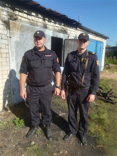 В Тверской области благодаря росгвардейцам своевременно локализован пожар в гаражном кооперативе