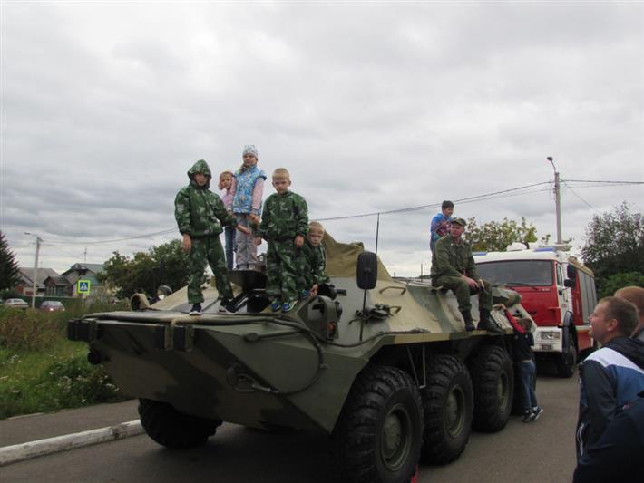 В Красноярском крае при участии росгвардейцев организован детский праздник «Прощай, лето!»