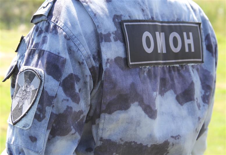 При содействии тюменского ОМОН задержан подозреваемый в перевозке более 8 килограммов наркотиков 