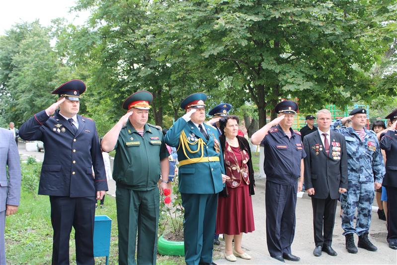 В Липецкой области открыта мемориальная доска офицера внутренних войск, погибшего при исполнении воинского долга