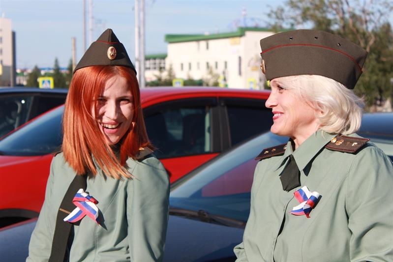 В Уральском округе Росгвардии проходит ведомственная акция «С флагом на сердце»