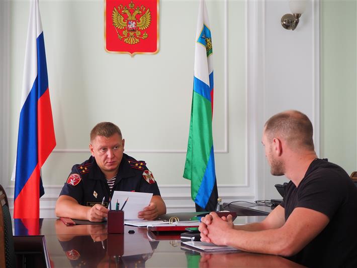 В Белгороде начальник областного управления Росгвардии провел личный приём граждан