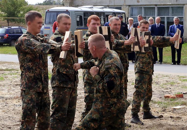 В Мордовии открыли памятник воину правопорядка, погибшему на Северном Кавказе (фото, видео)