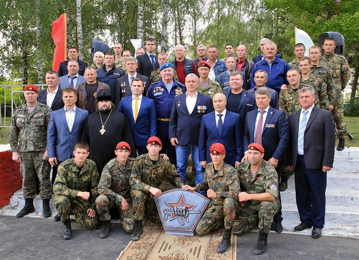 В Мордовии открыли памятник воину правопорядка, погибшему на Северном Кавказе (фото, видео)