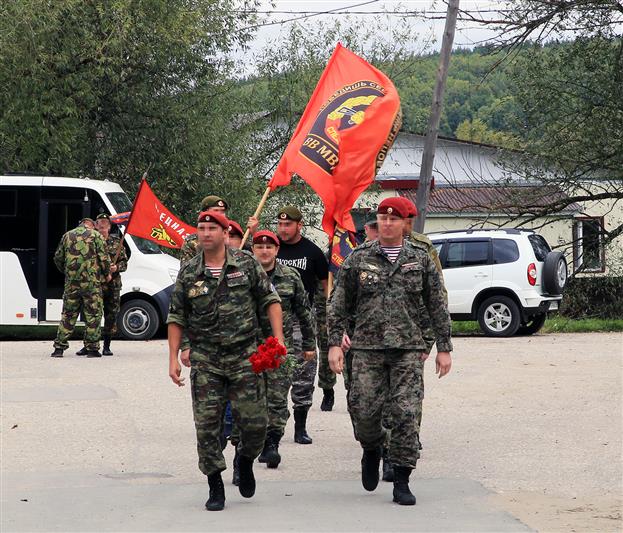В Мордовии открыли памятник воину правопорядка, погибшему на Северном Кавказе (фото, видео)