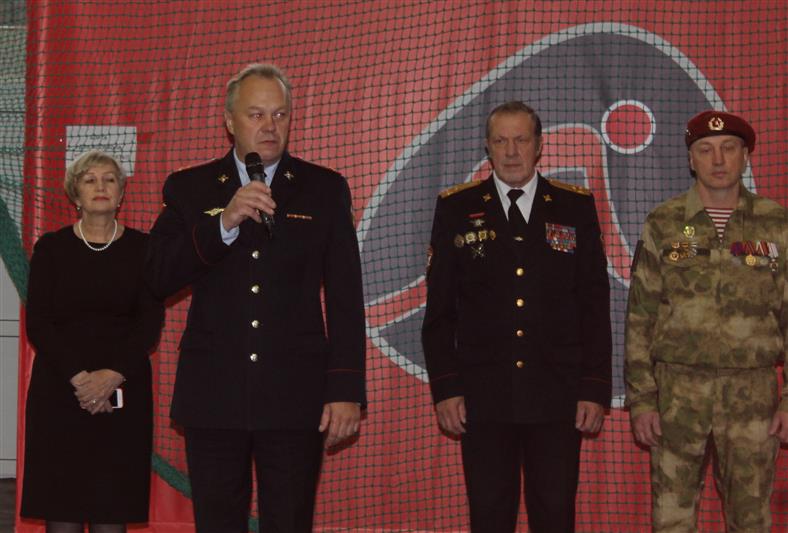 В Череповце стартовал турнир по мини-футболу памяти погибшего сотрудника ОМОН 