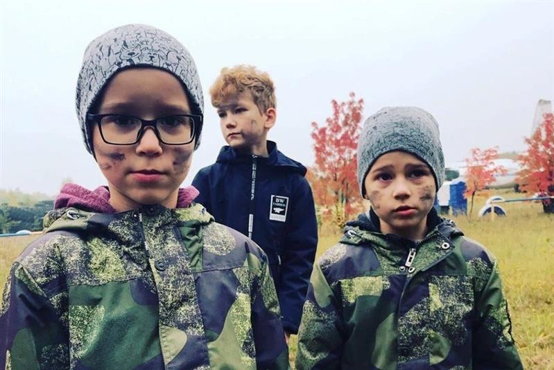 Бойцы сургутского ОМОН организовали военно-туристический слет для воспитанников подшефных школ