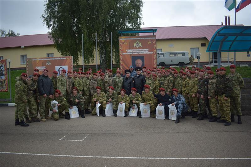 Квалификационные испытания на право ношения крапового берета проведены в Приволжском округе Росгвардии (фото)