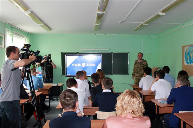 Ямальские школьники приняли участие в тематическом интернет-уроке Росгвардии