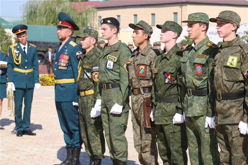 Росгвардейцы дали старт ежегодной военно-патриотической игре в Грозном