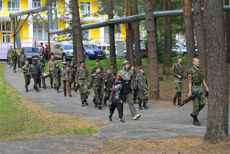 Ветераны и военнослужащие Росгвардии приняли участие в сборах военно-патриотических клубов и юнармейских отрядов «Караван-2019»
